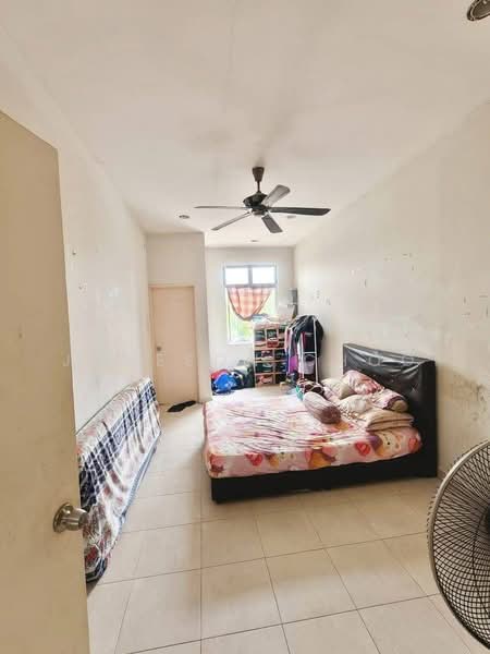 2-storey Terraced House for Sale in Bandar Seri Alam (Masai) - Jameson Choo - Bedroom - PropertyGuru.com.my