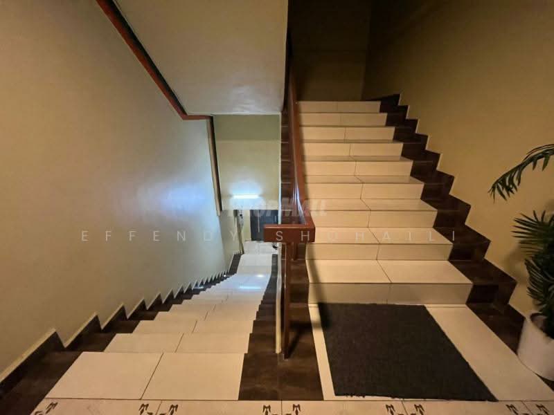 Kedai / Pejabat untuk Dijual di Hicom - Glenmarie Industrial Park (Shah Alam) - Effendy Shohaili - Corridor - PropertyGuru.com.my