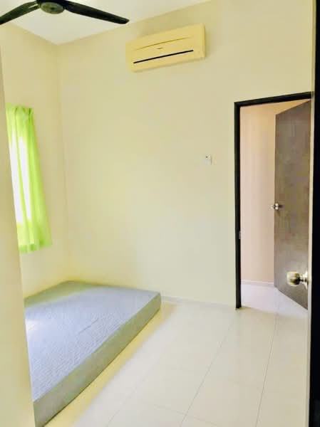 Rumah Bandar untuk Disewa di Sepang (Selangor) - Erin Yusof - Bedroom - PropertyGuru.com.my