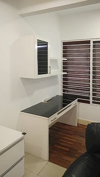 Kondominium untuk Dijual di Surian Condominium - Tarsha Lim - Study - PropertyGuru.com.my
