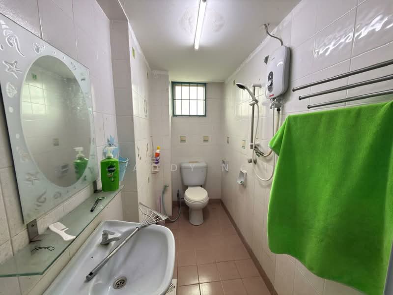 Kondominium untuk Disewa di Seri Cendekia - Addy Ng - Bathroom - PropertyGuru.com.my