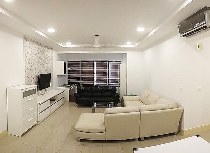 Kondominium untuk Dijual di Surian Condominium - Wes Chang - Living Room - PropertyGuru.com.my