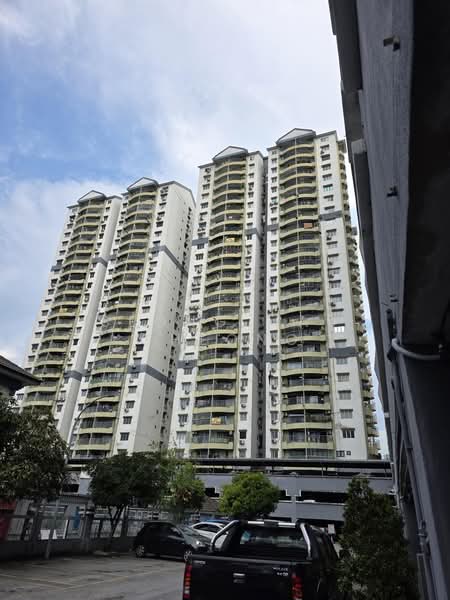 Kondominium untuk Dijual di Pandan Ville Condominium - Seong Mau Cheong - Exterior - PropertyGuru.com.my