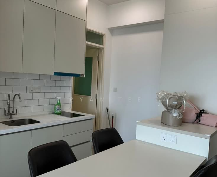 Servis Apartment untuk Dijual di East Parc @ Manjalara - Ryan Tee - Kitchen - PropertyGuru.com.my