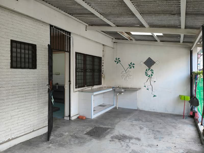 1-storey Terraced House for Sale in SS4 (Petaling Jaya) - Richard Liew - Kitchen - PropertyGuru.com.my