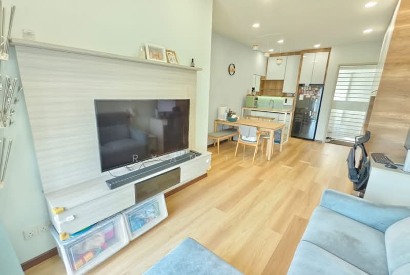 Servis Apartment untuk Dijual di VIM 3 @ Desa Park North - Ryan Tee - Living Room - PropertyGuru.com.my