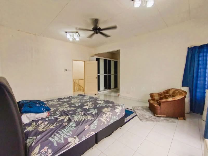 Rumah Teres 2 Tingkat untuk Dijual di Taman Forest Heights (Ampangan) - Azrul Othman - Bedroom - PropertyGuru.com.my
