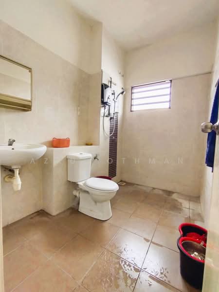 Rumah Teres 2 Tingkat untuk Dijual di Taman Forest Heights (Ampangan) - Azrul Othman - Bathroom - PropertyGuru.com.my