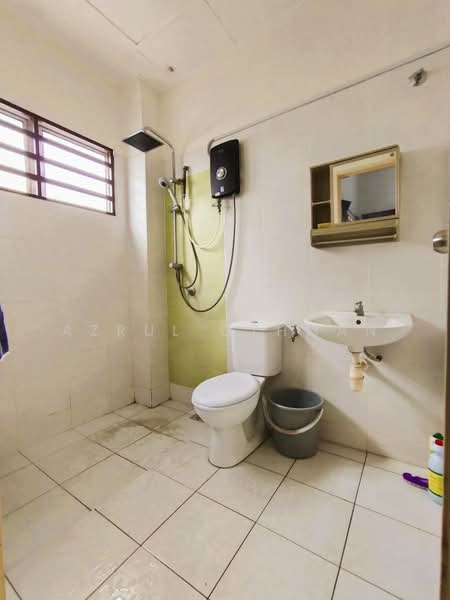 Rumah Teres 2 Tingkat untuk Dijual di Taman Forest Heights (Ampangan) - Azrul Othman - Bathroom - PropertyGuru.com.my