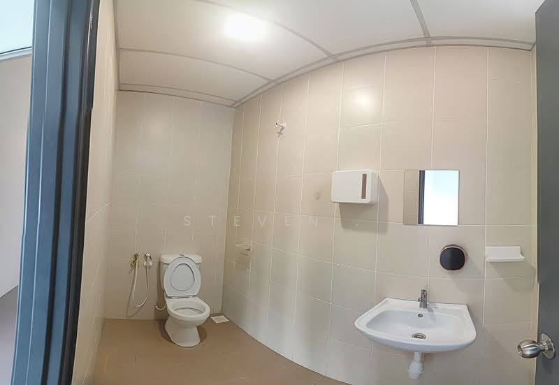 Shop / Office for Rent in Bandar Agacia (Kampar) - Steven . - Bathroom - PropertyGuru.com.my
