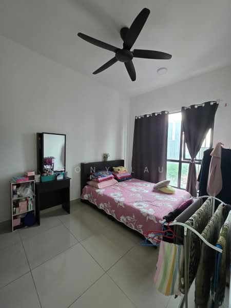 Servis Apartment untuk Dijual di Sinaran - Tony Lau - Bedroom - PropertyGuru.com.my