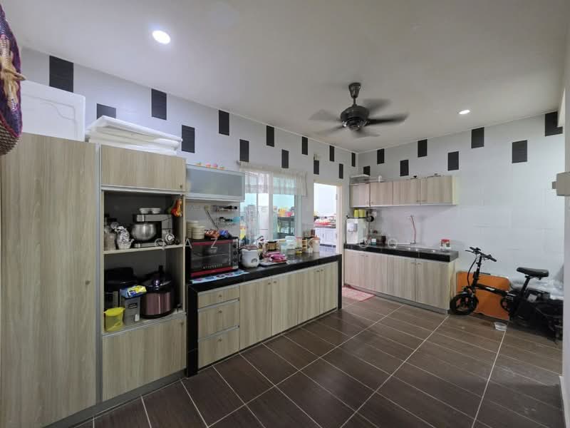 Semi-Detached House for Sale in Taman Mewah Indah (Batu Gajah) - Qazin Khoo - Kitchen - PropertyGuru.com.my