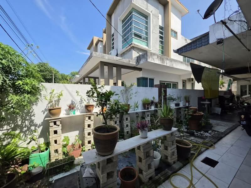 Semi-Detached House for Sale in Taman Mewah Indah (Batu Gajah) - Qazin Khoo - Exterior - PropertyGuru.com.my