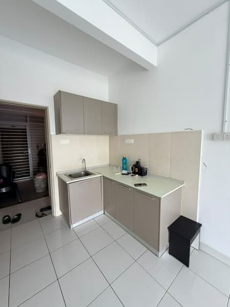 Kondominium untuk Disewa di Green Beverly Hills - Residensi Lili - Vee Muru - Kitchen - PropertyGuru.com.my
