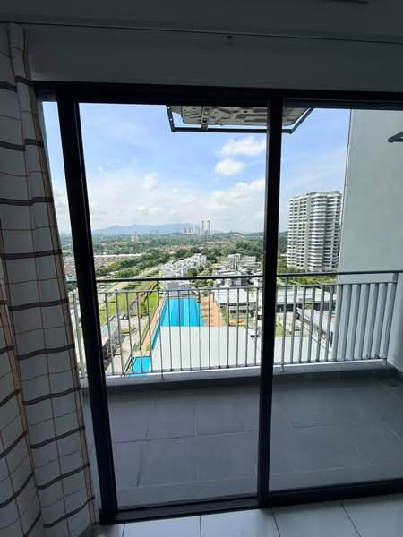 Kondominium untuk Disewa di Green Beverly Hills - Residensi Lili - Vee Muru - Balcony - PropertyGuru.com.my