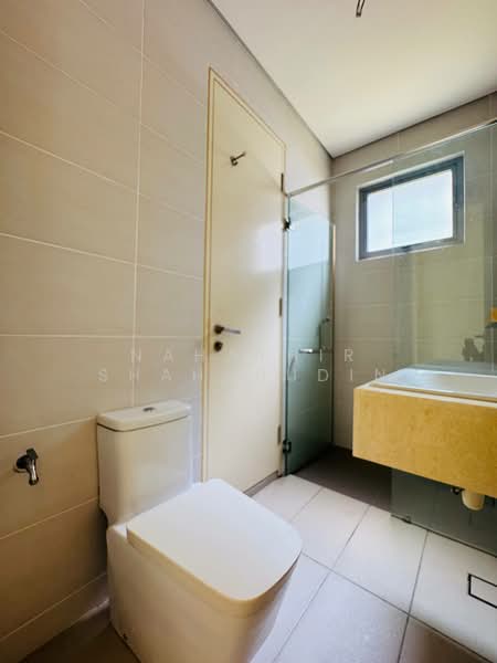 Rumah Berkembar untuk Dijual di Denai Alam (Shah Alam) - Nahathir Shahabudin - Bathroom - PropertyGuru.com.my