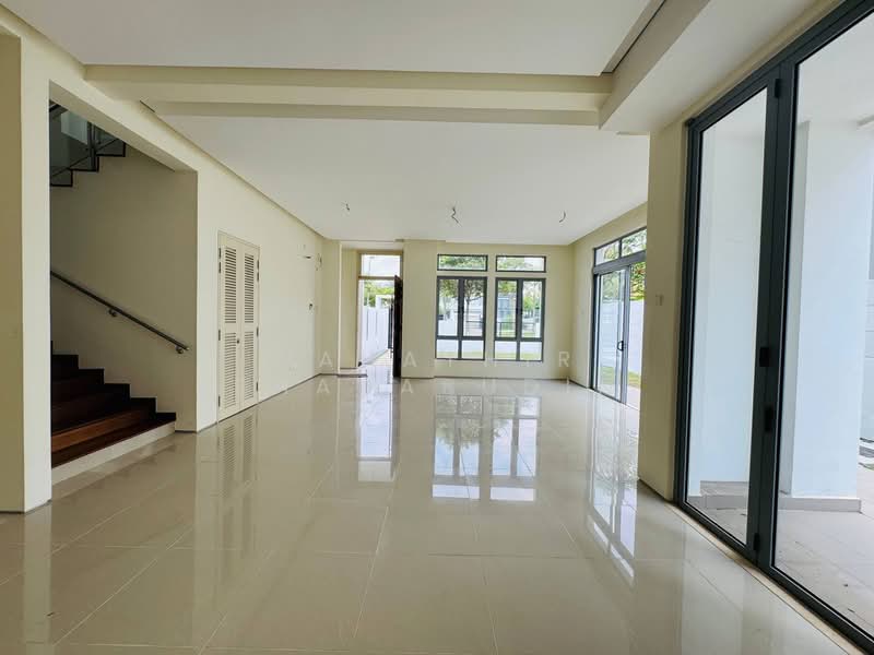 Rumah Berkembar untuk Dijual di Denai Alam (Shah Alam) - Nahathir Shahabudin - Living Room - PropertyGuru.com.my