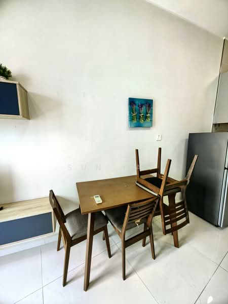 Condominium for Rent at Amberside @ Country Garden Danga Bay - Sun Yap - Dining Room - PropertyGuru.com.my