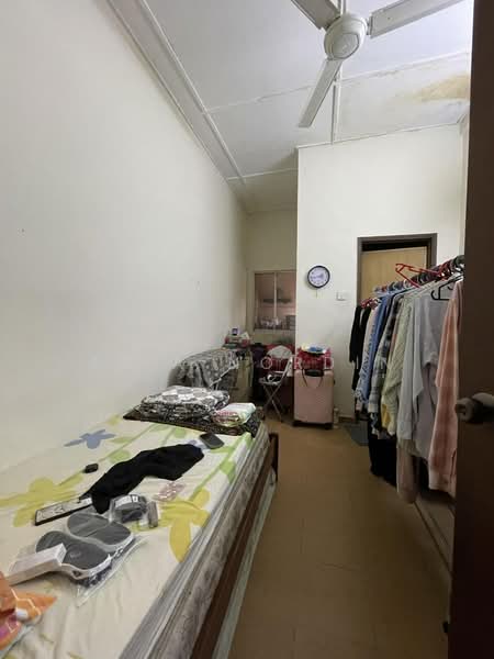 Bungalow for Sale in Kampung Tunku (Petaling Jaya) - Sa'a Nordin - Bedroom - PropertyGuru.com.my