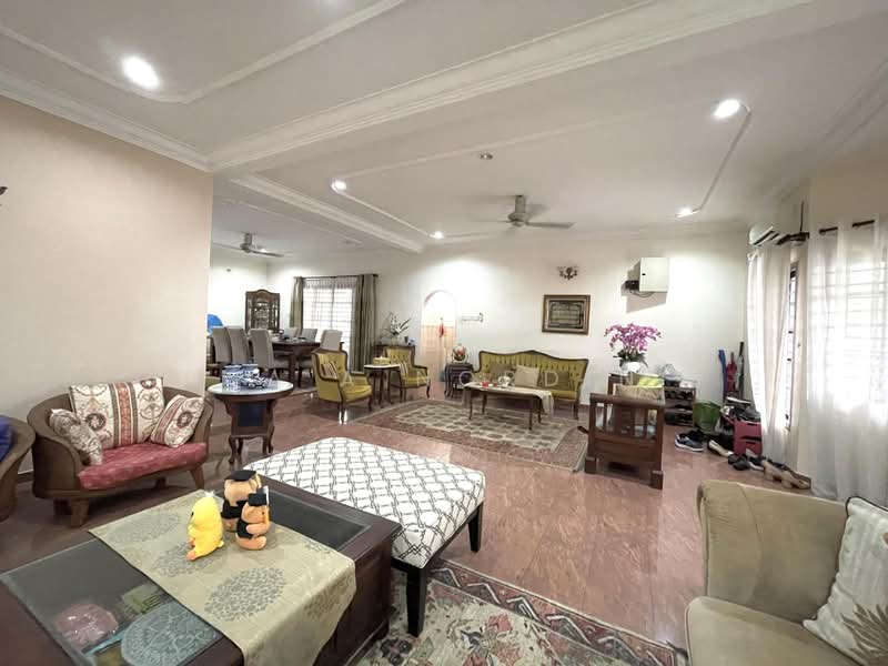 Bungalow for Sale in Kampung Tunku (Petaling Jaya) - Sa'a Nordin - Living Room - PropertyGuru.com.my