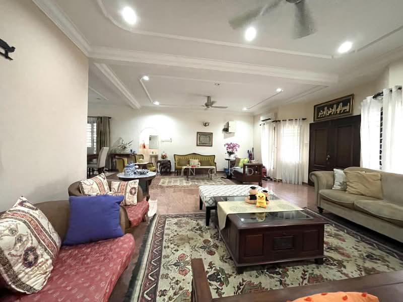 Bungalow for Sale in Kampung Tunku (Petaling Jaya) - Sa'a Nordin - Living Room - PropertyGuru.com.my