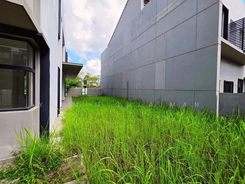 Bungalow for Sale in Kota Kemuning (Shah Alam) - Yasmin Sulaiman - Exterior - PropertyGuru.com.my