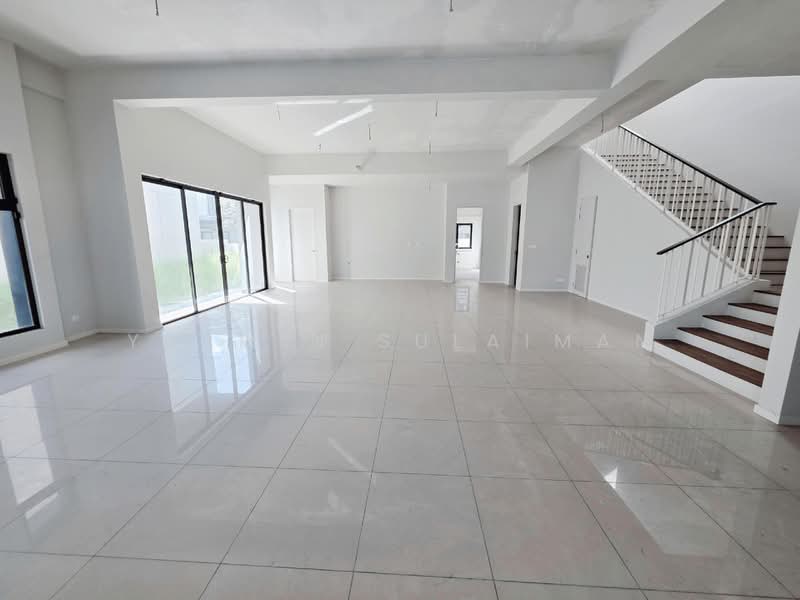 Bungalow for Sale in Kota Kemuning (Shah Alam) - Yasmin Sulaiman - Living Room - PropertyGuru.com.my
