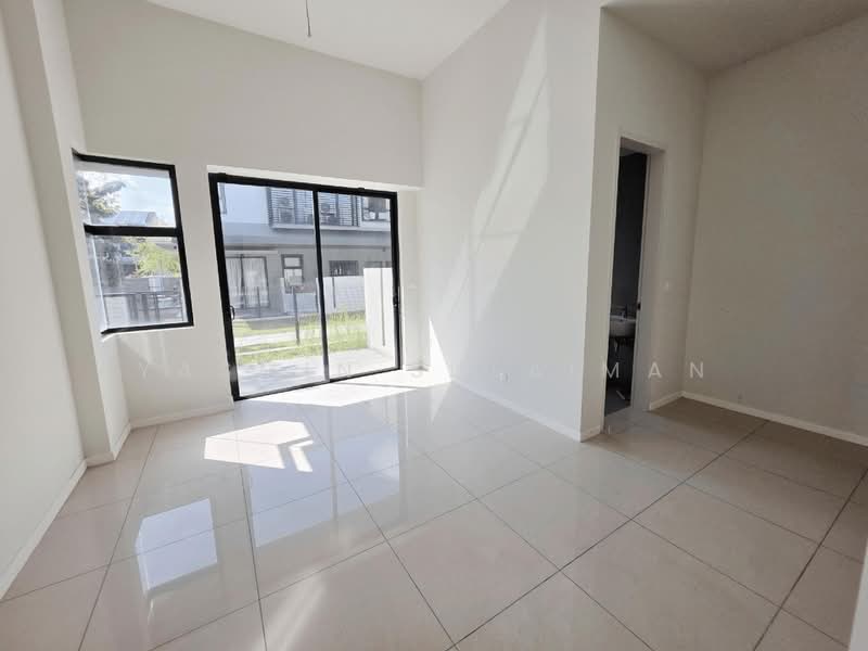 Bungalow for Sale in Kota Kemuning (Shah Alam) - Yasmin Sulaiman - Living Room - PropertyGuru.com.my