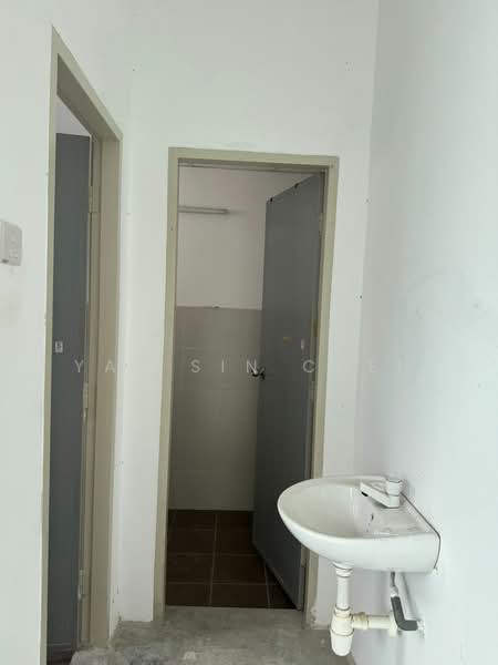 Shop / Office for Rent in Taman Pulai Mutiara (Iskandar Puteri (Nusajaya)) - Yap Sin Chen - Bathroom - PropertyGuru.com.my