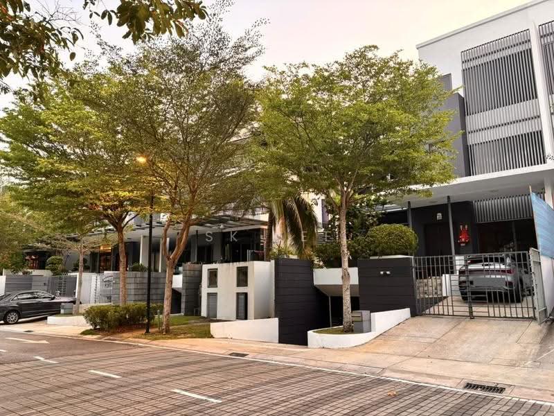 Semi-Detached House for Sale in Lake Fields (Sungai Besi) - SK Kee - Exterior - PropertyGuru.com.my