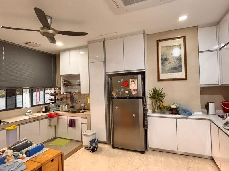Semi-Detached House for Sale in Lake Fields (Sungai Besi) - SK Kee - Kitchen - PropertyGuru.com.my