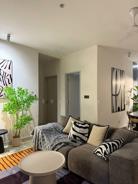 Servis Apartment untuk Disewa di Nest 2 Residences - Lesli Yim - Living Room - PropertyGuru.com.my