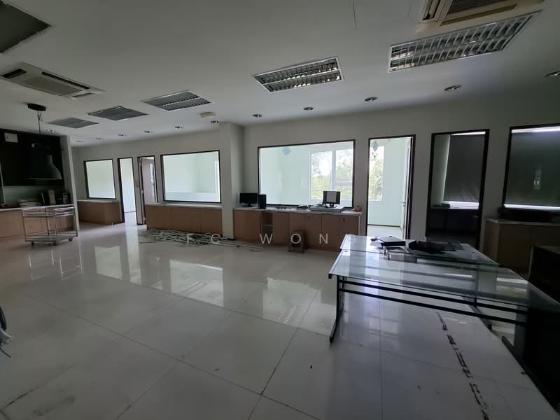 Shop / Office for Rent in Taman Wangsa Permai (Kepong) - FC Wong - Interior - PropertyGuru.com.my
