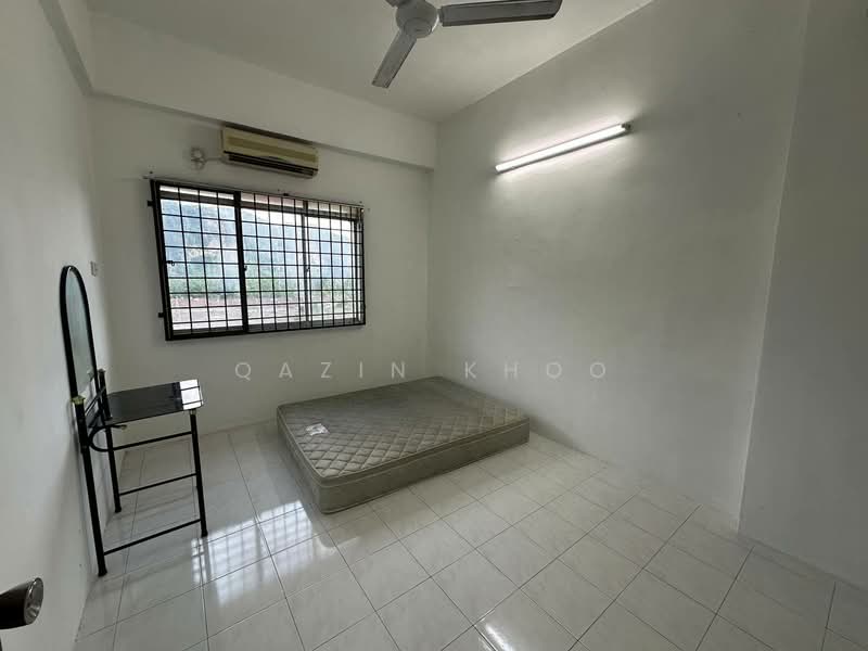 Apartment for Rent at Le Courts Desa Tambun - Qazin Khoo - Bedroom - PropertyGuru.com.my