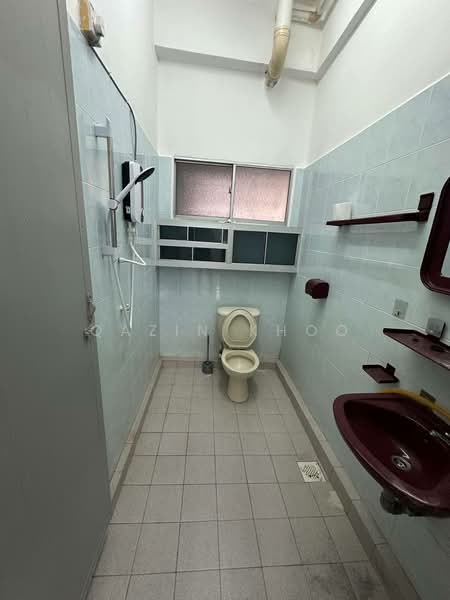 Apartment for Rent at Le Courts Desa Tambun - Qazin Khoo - Bathroom - PropertyGuru.com.my