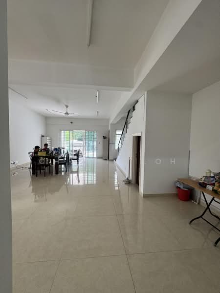3-storey Terraced House for Sale in Sungai Long (Bandar Sungai Long) - christy Loh - PropertyGuru.com.my