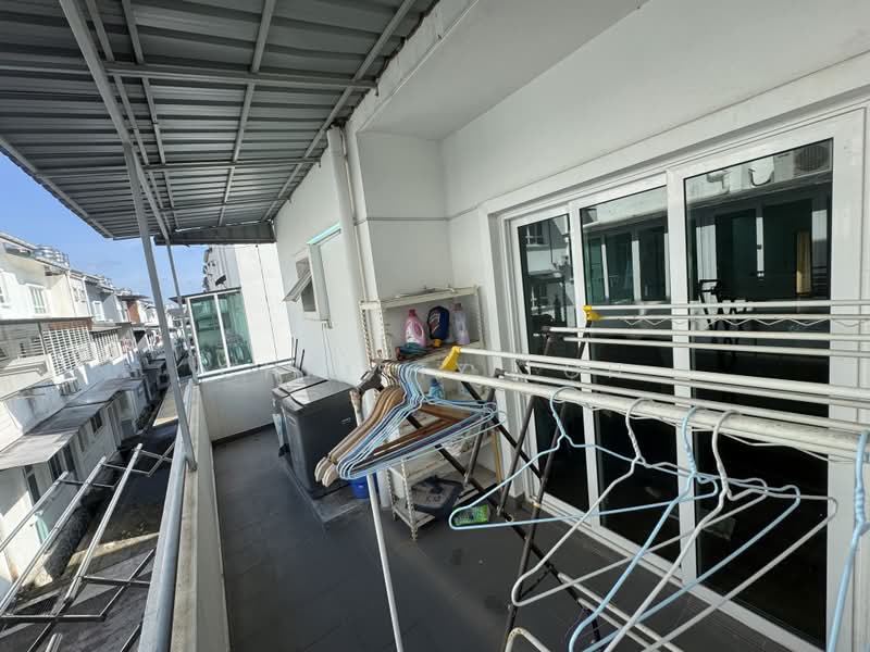 3-storey Terraced House for Sale in Sungai Long (Bandar Sungai Long) - christy Loh - PropertyGuru.com.my