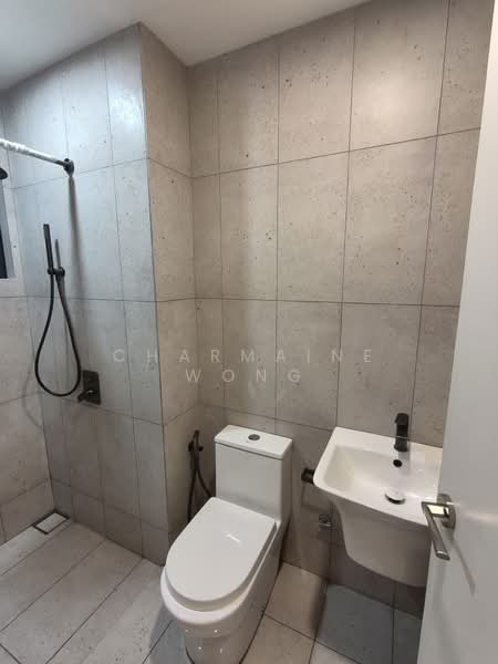 Condominium for Rent at EdgeWood Residences @ SkySanctuary - Charmaine Wong - Bathroom - PropertyGuru.com.my