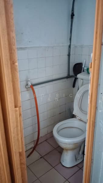 1-storey Terraced House for Sale in Desa Jaya Kepong (Kepong) - Frederick Tan - Bathroom - PropertyGuru.com.my