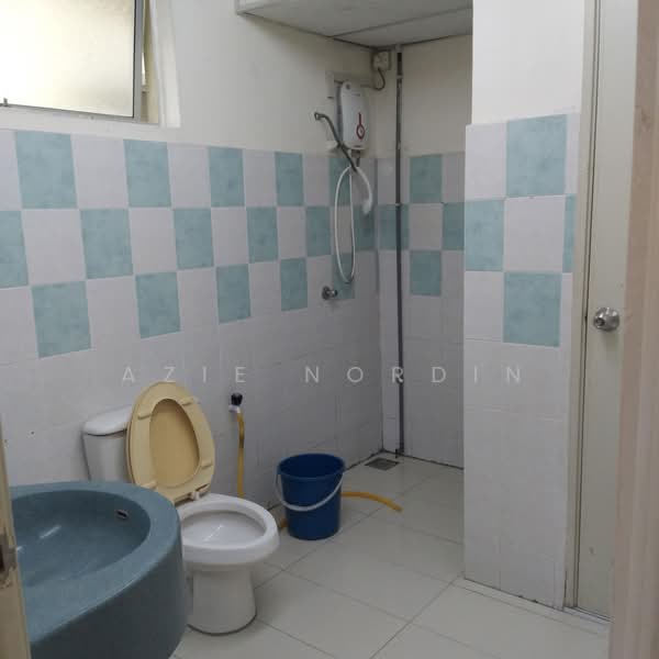 Condominium for Rent at Platinum Hill PV 5 - Azie Nordin - Bathroom - PropertyGuru.com.my