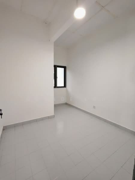 2-storey Terraced House for Sale in Taman Desa Cemerlang (Ulu Tiram) - Orange Koh - Interior - PropertyGuru.com.my