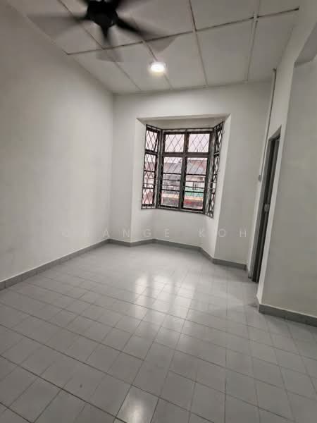 2-storey Terraced House for Sale in Taman Desa Cemerlang (Ulu Tiram) - Orange Koh - PropertyGuru.com.my