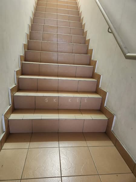 Kedai / Pejabat untuk Disewa di Bandar Kinrara Seksyen 5 (Bandar Kinrara) - SK Kee - Corridor - PropertyGuru.com.my
