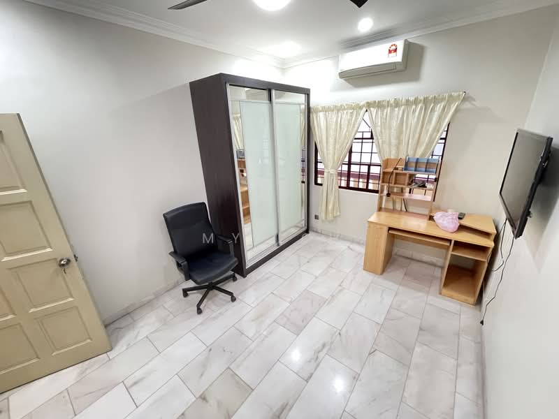 Rumah Bandar untuk Disewa di Selayang Baru (Selayang) - MY Loh - Bedroom - PropertyGuru.com.my