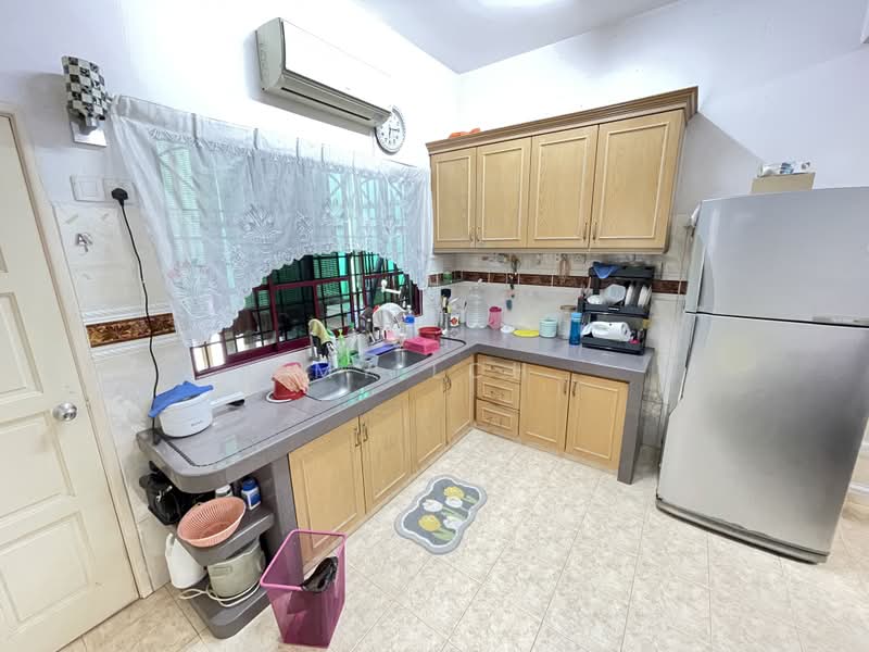 Rumah Bandar untuk Disewa di Selayang Baru (Selayang) - MY Loh - Kitchen - PropertyGuru.com.my