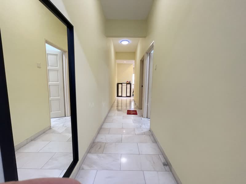 Rumah Bandar untuk Disewa di Selayang Baru (Selayang) - MY Loh - Corridor - PropertyGuru.com.my