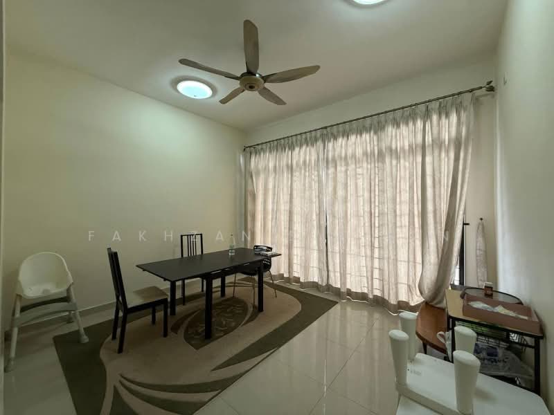 Semi-Detached House for Rent in Presint 15 (Putrajaya) - Fakhzan Badiran - Dining Room - PropertyGuru.com.my