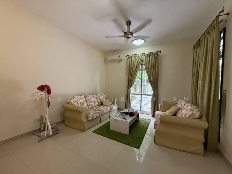Semi-Detached House for Rent in Presint 15 (Putrajaya) - Fakhzan Badiran - Living Room - PropertyGuru.com.my