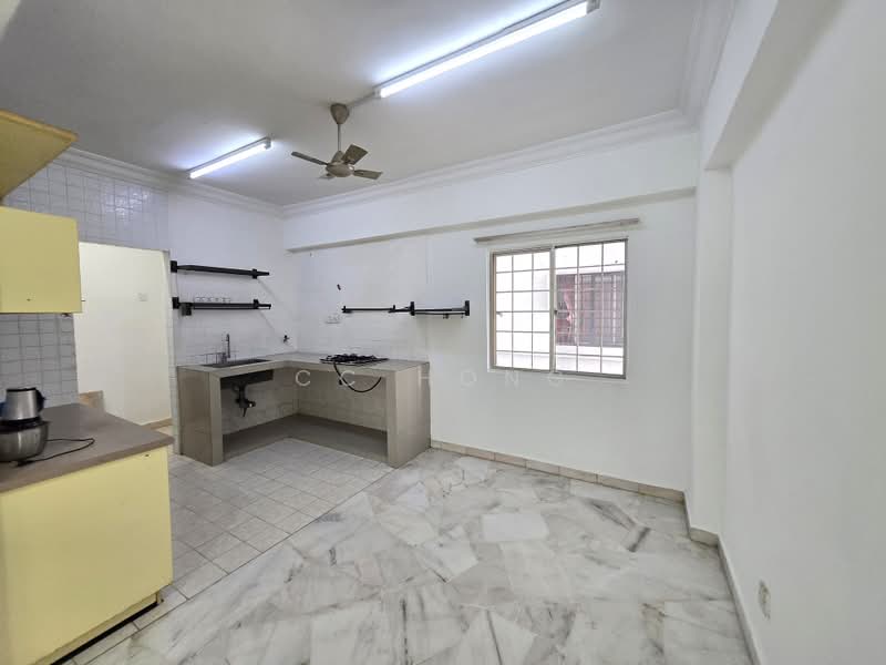 Condominium for Rent at Bukit Pandan Kondominium 2 - CC Hong - Kitchen - PropertyGuru.com.my