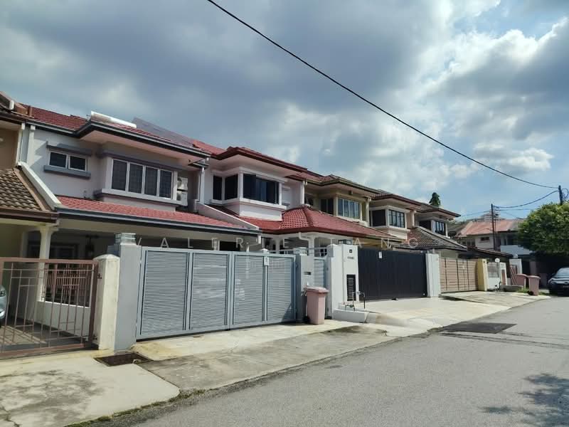 Terraced House for Sale in Petaling Jaya (Selangor) - Valerie Tang - Exterior - PropertyGuru.com.my